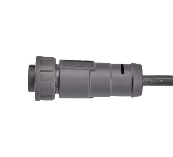 E13 قابس أنثى مستقيمة (ملولب)